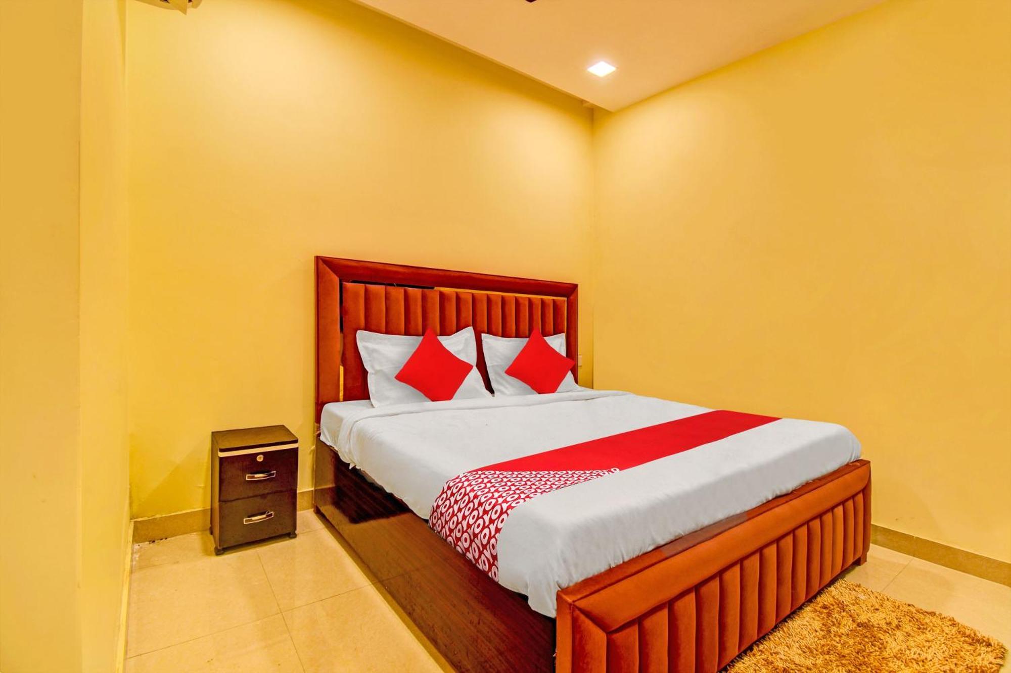 Hotel O Friendship Inn Delhi  Dış mekan fotoğraf